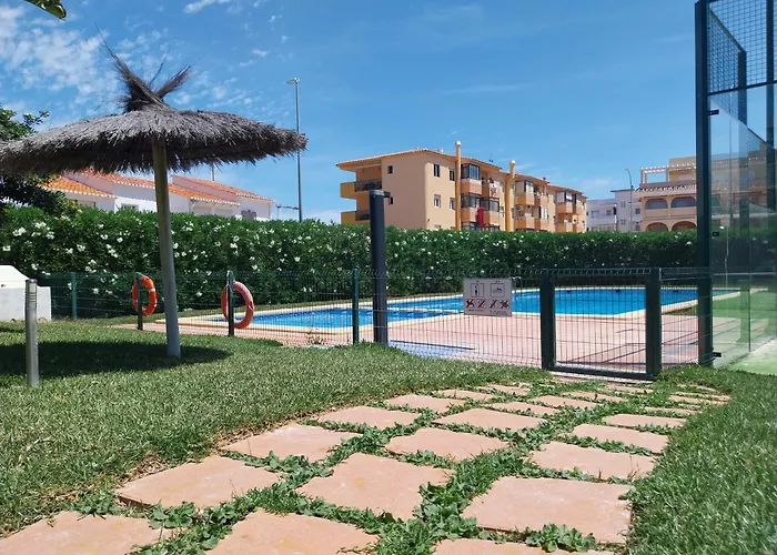 Acogedor Con Terraza Y Vistas Al Jardin *