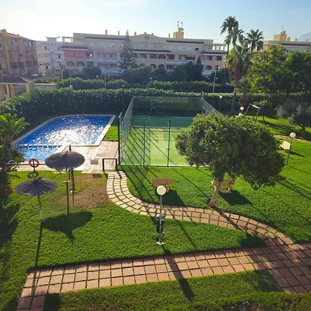 Acogedor Con Terraza Y Vistas Al Jardin *