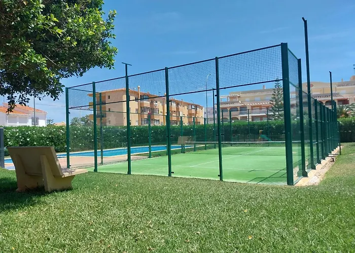 Acogedor Con Terraza Y Vistas Al Jardin