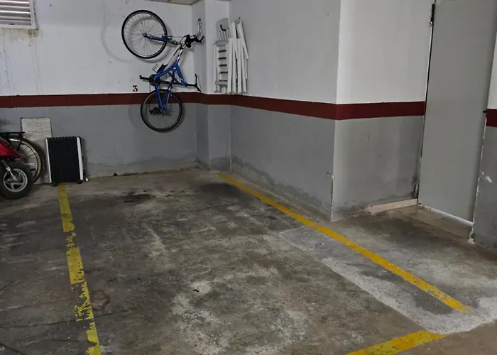 Acogedor Con Terraza Y Vistas Al Jardin * Дения