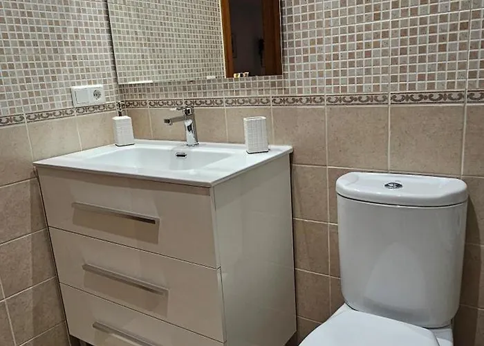 Acogedor Con Terraza Y Vistas Al Jardin Дения