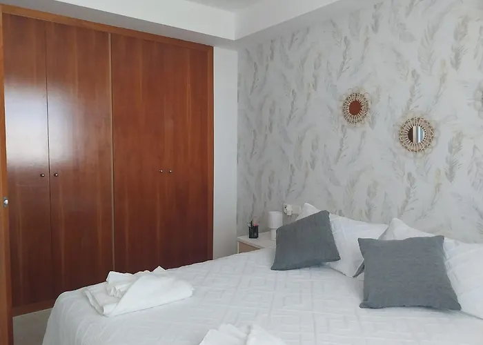 Апартаменты Acogedor Con Terraza Y Vistas Al Jardin *